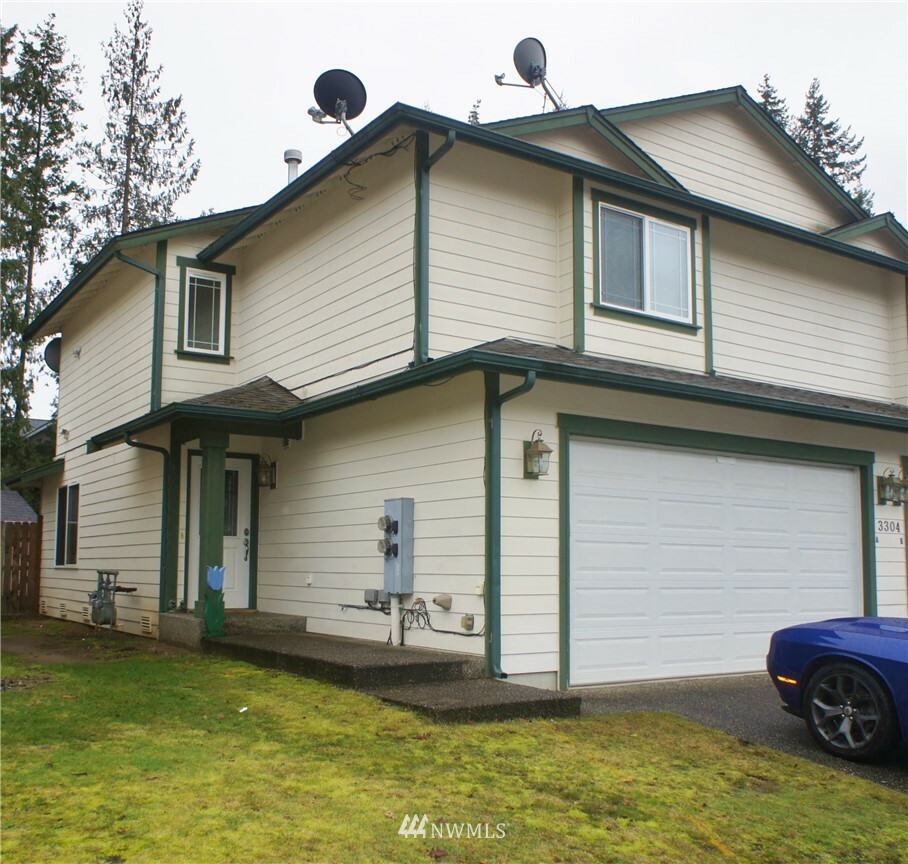 Property Photo:  3304 186th Place NE A  WA 98223 