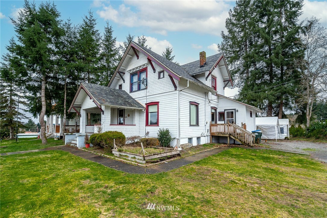 Property Photo:  251 N Second Street  WA 98591 