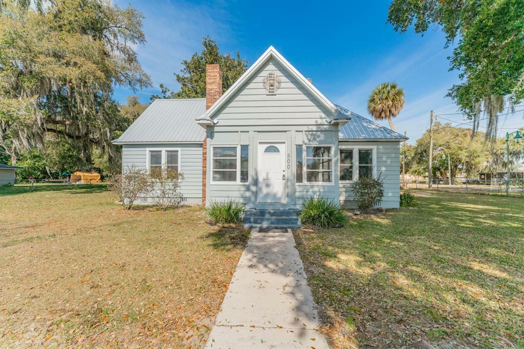 Property Photo:  500 W Fountain Street  FL 34731 