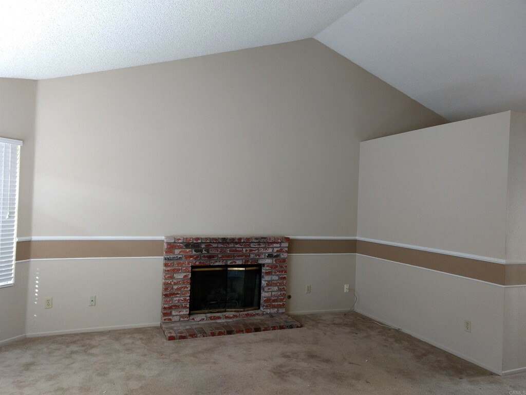 Property Photo: 1359 Darwin Dr CA 92056