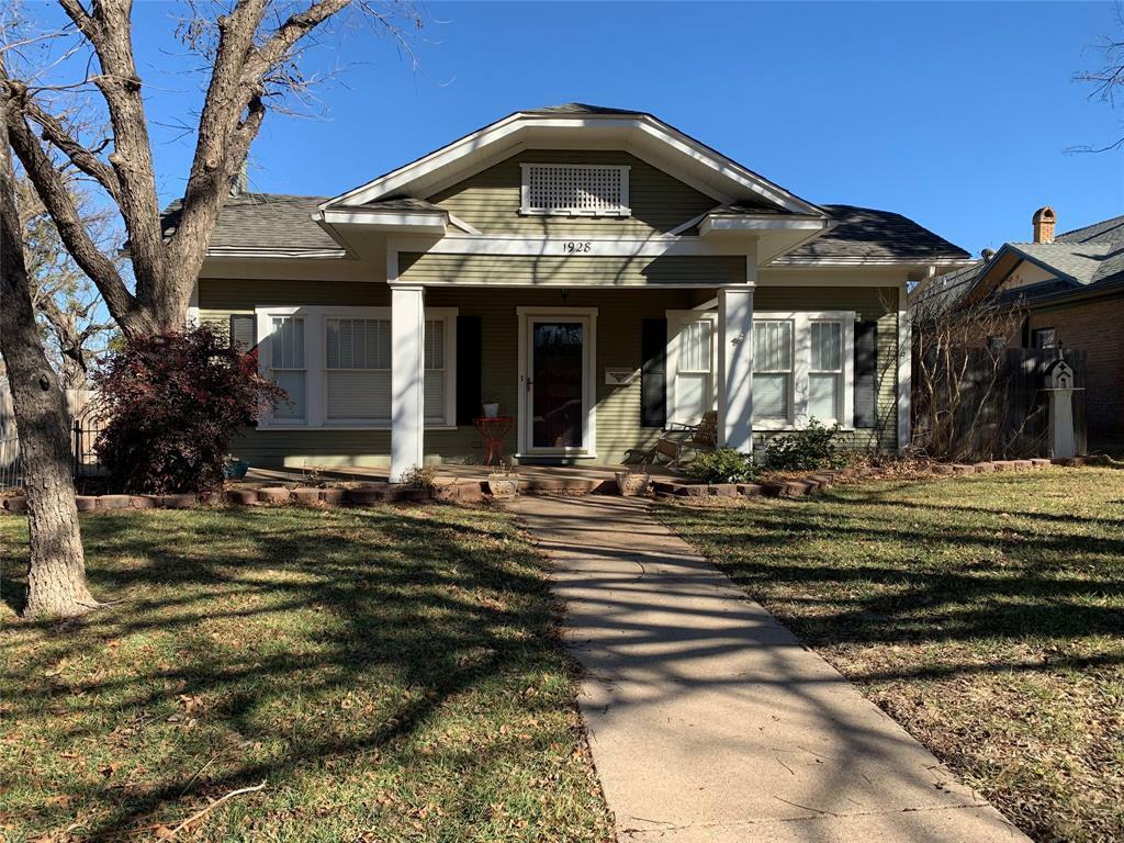 Property Photo:  1928 S 6th Street  TX 79602 