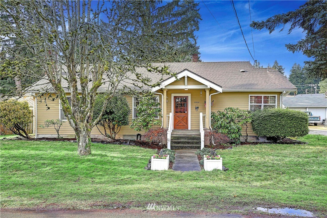 Property Photo:  5928 Oakes Avenue  WA 98203 