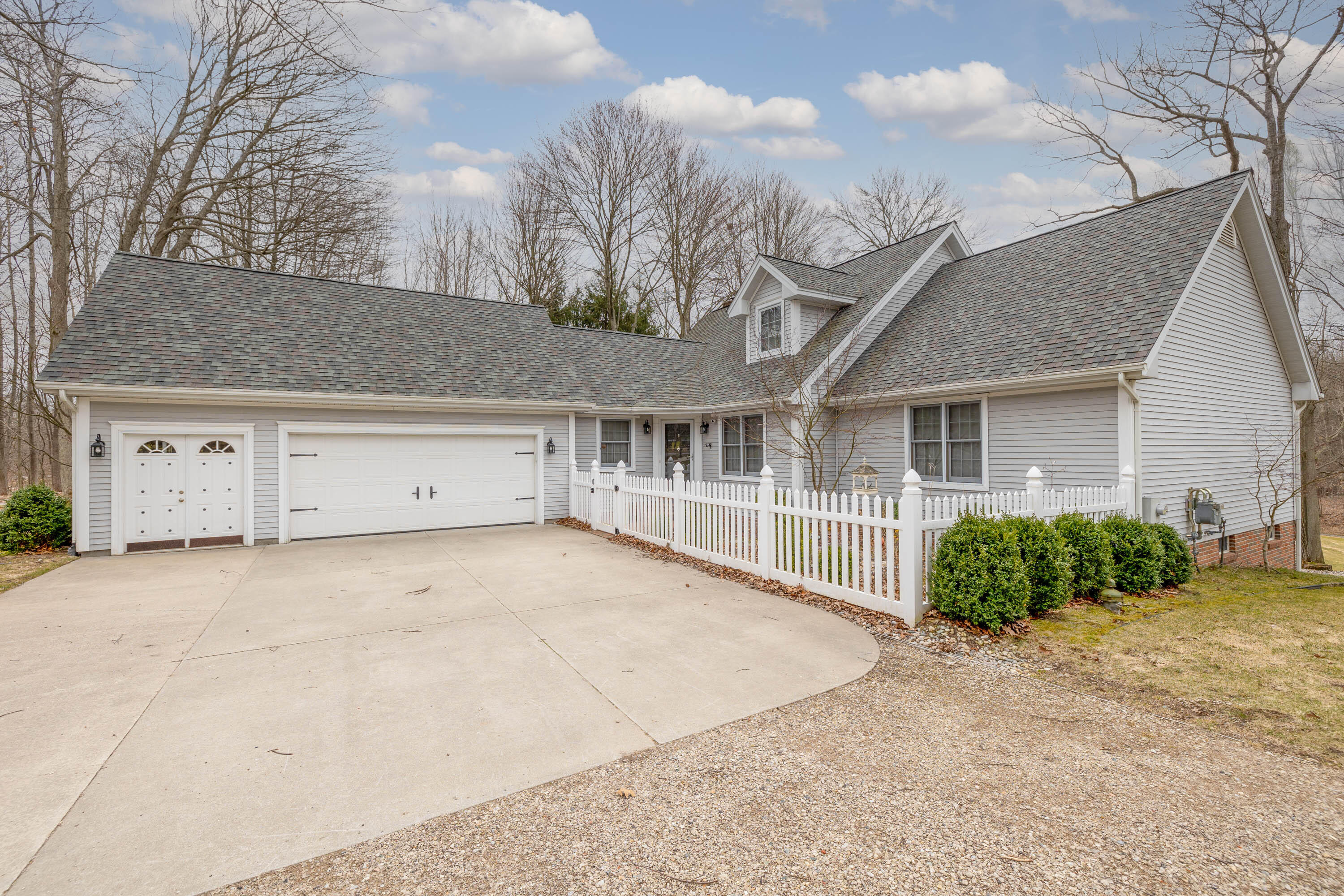Property Photo: 9858 Center Lane MI 49346