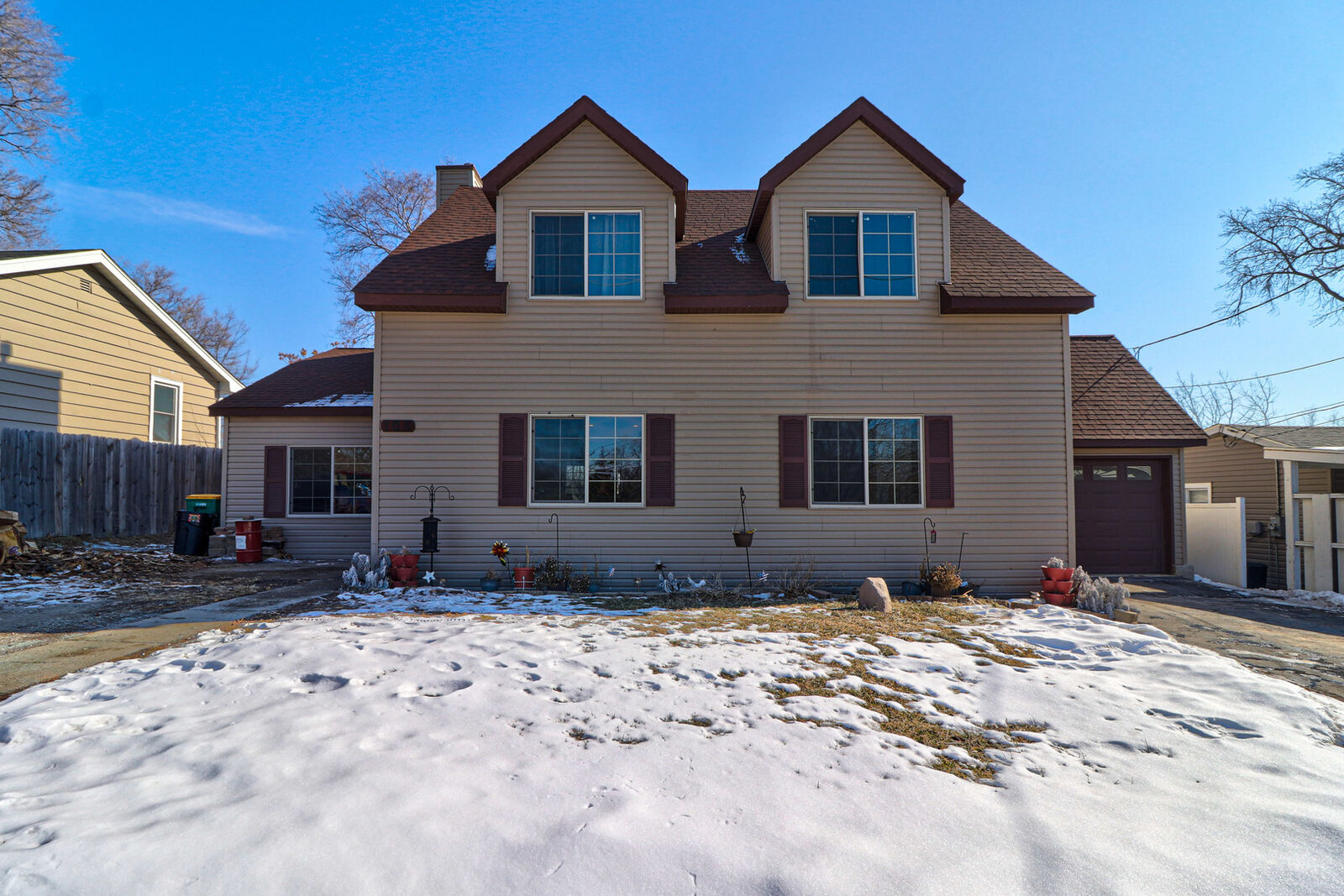 Property Photo:  105 Hilldale Road  IL 60020 