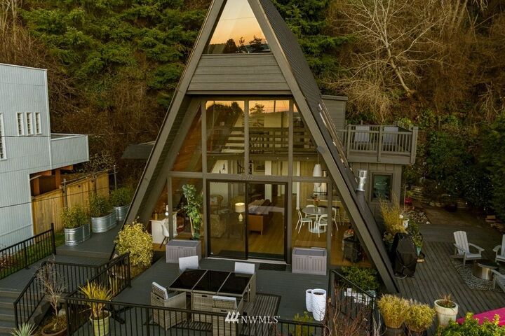 3679 Shorewood Avenue  Greenbank WA 98253 photo