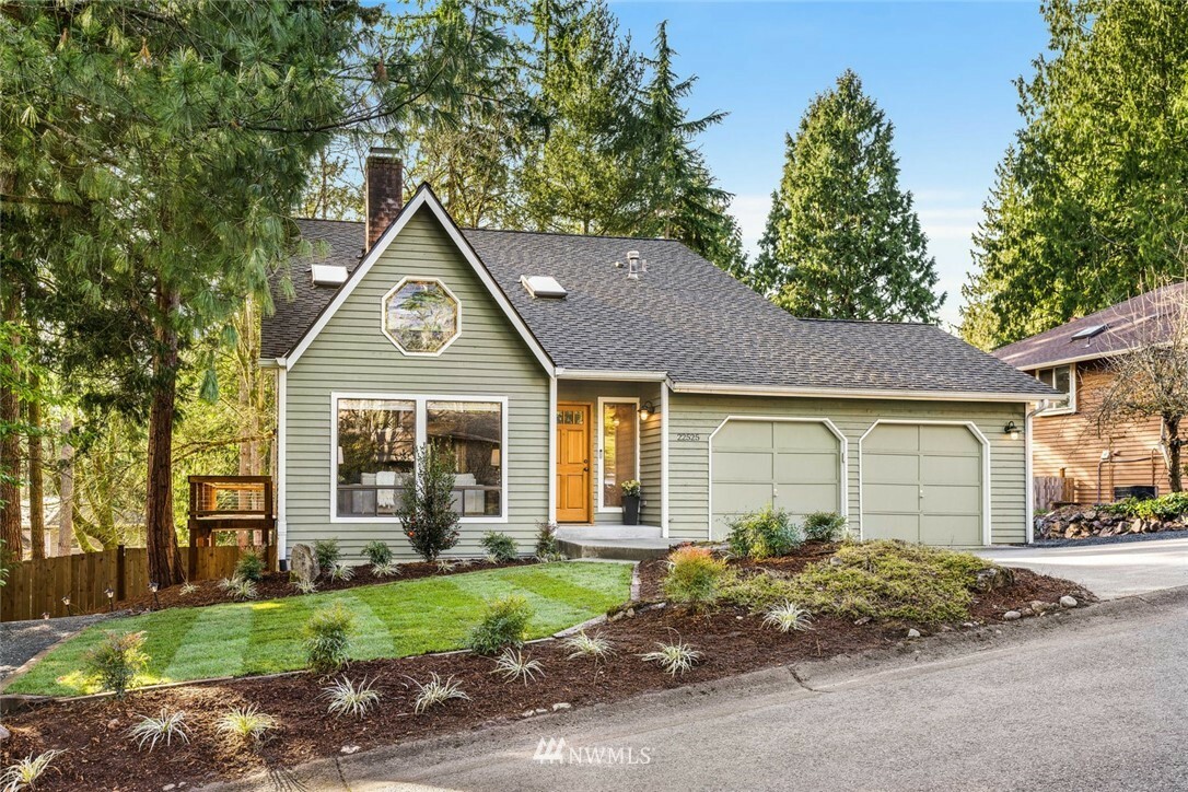 Property Photo:  22525 NE 19th Place  WA 98074 