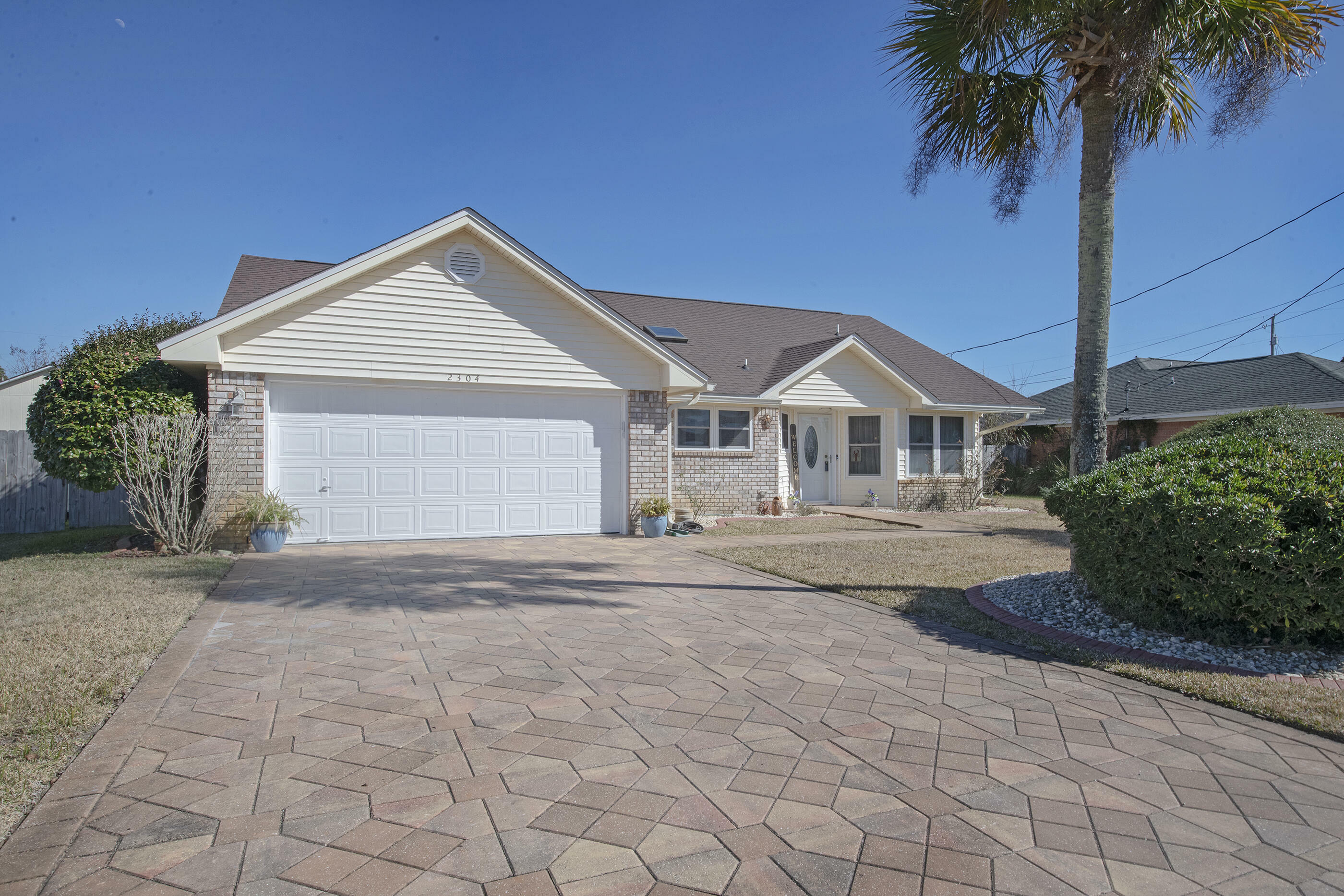 2304 Mary Anne Circle  Navarre FL 32566 photo