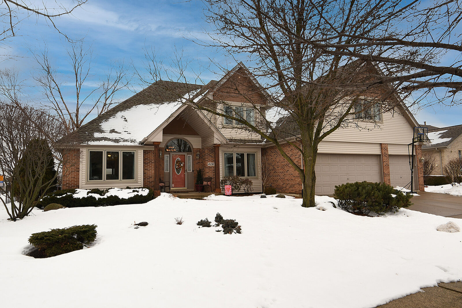 Property Photo:  18236 Hidden Valley Cove  IL 60467 