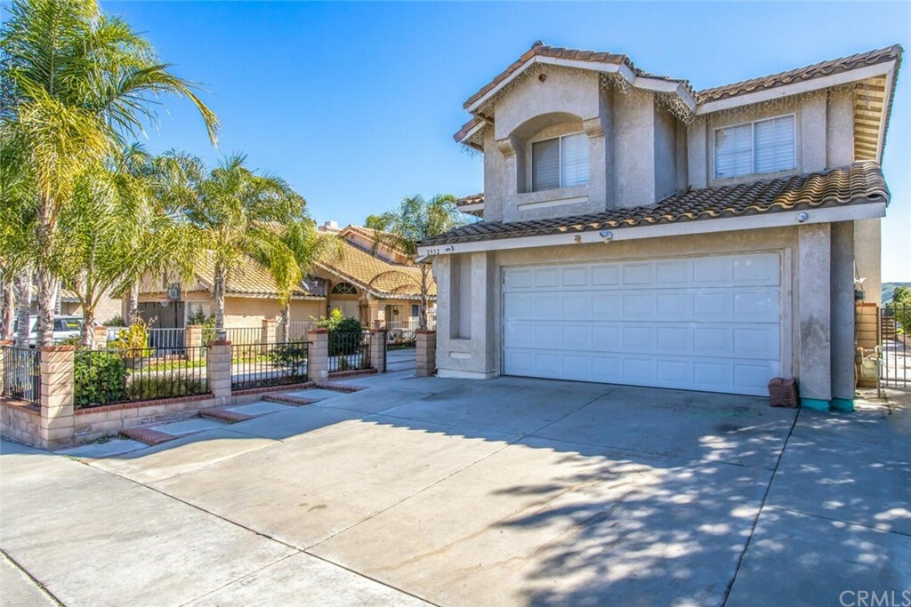 Property Photo:  2932 La Vista Avenue  CA 92879 