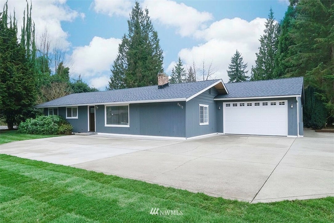 Property Photo:  8410 55th Avenue NE  WA 98270 