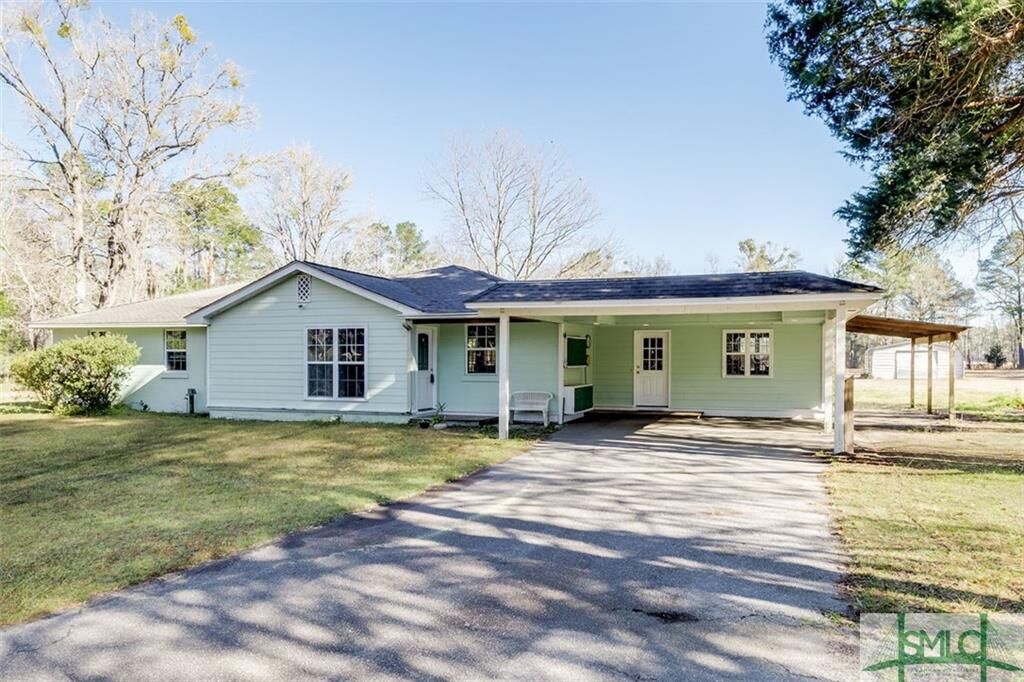 Property Photo: 1752 Old Dixie Highway S GA 31303