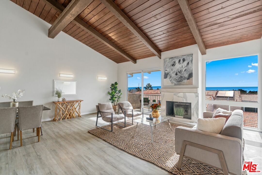 28202   Rey De Copas Ln  Malibu CA 90265 photo