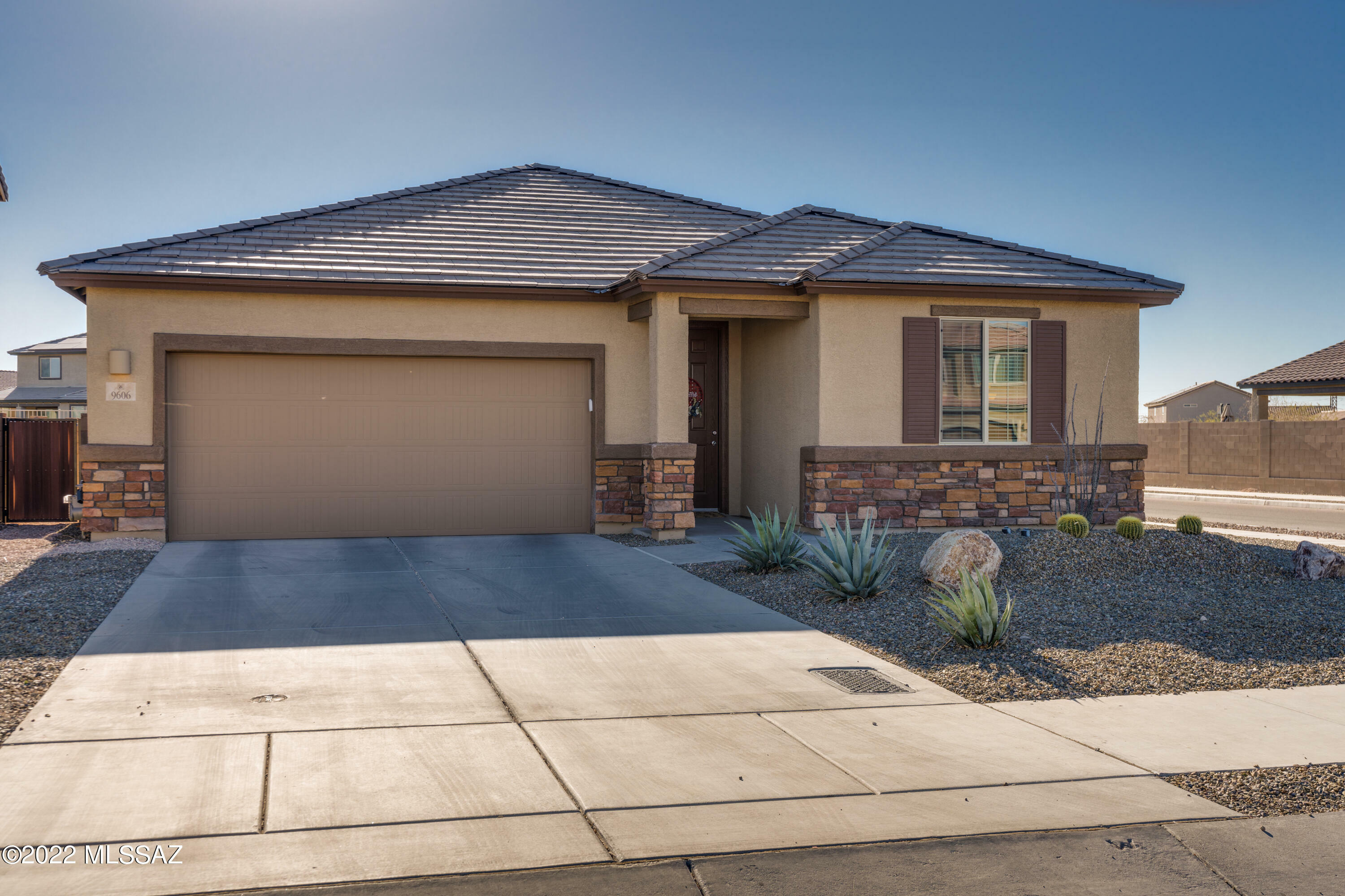 Property Photo:  9606 S Orange Mallow Drive  AZ 85747 