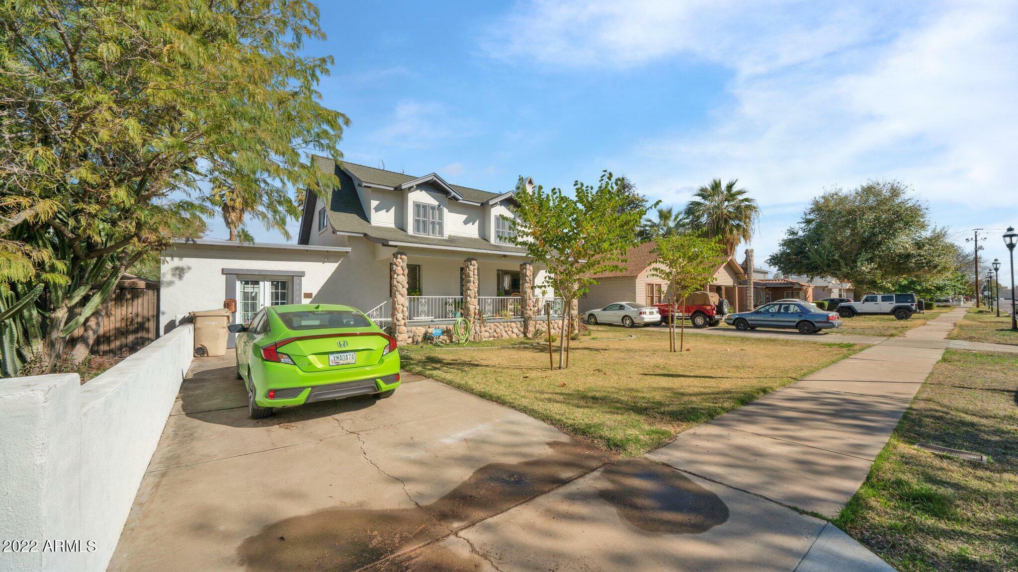 Property Photo: 5958 W Northview Avenue AZ 85301