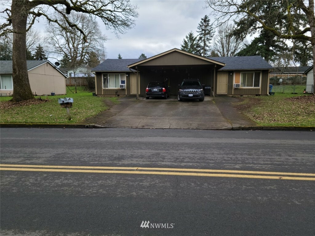 Property Photo: 10915 NE 48th Street WA 98682