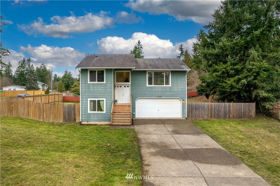 Property Photo: 11322 202nd Avenue E WA 98391