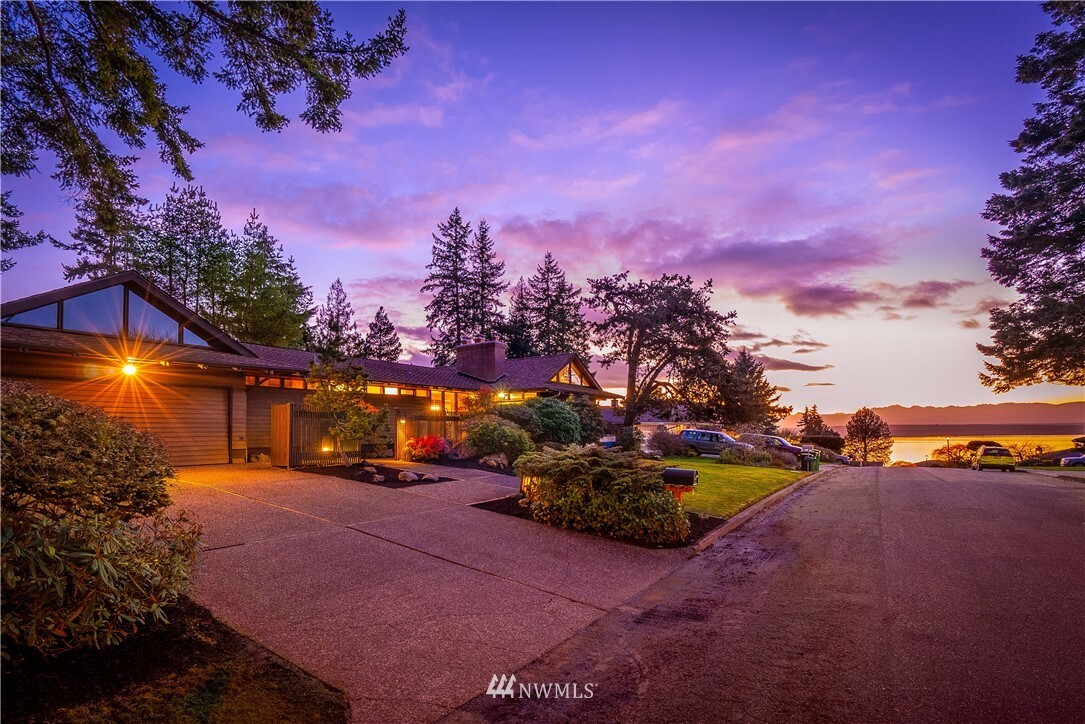 Property Photo:  1003 NW 179th Place  WA 98177 