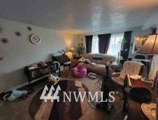 Property Photo: 3901 E 15th Street WA 98661