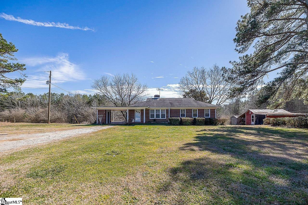 Property Photo:  258 E Bear Swamp Road  SC 29691 