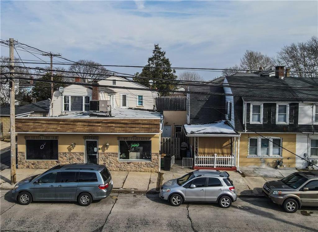 Property Photo:  907 Sherman Street  PA 18109 