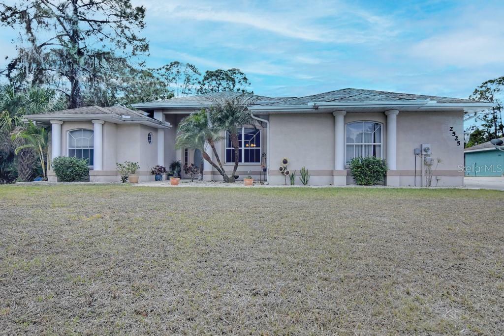 Property Photo:  2525 Traverse Avenue  FL 34286 