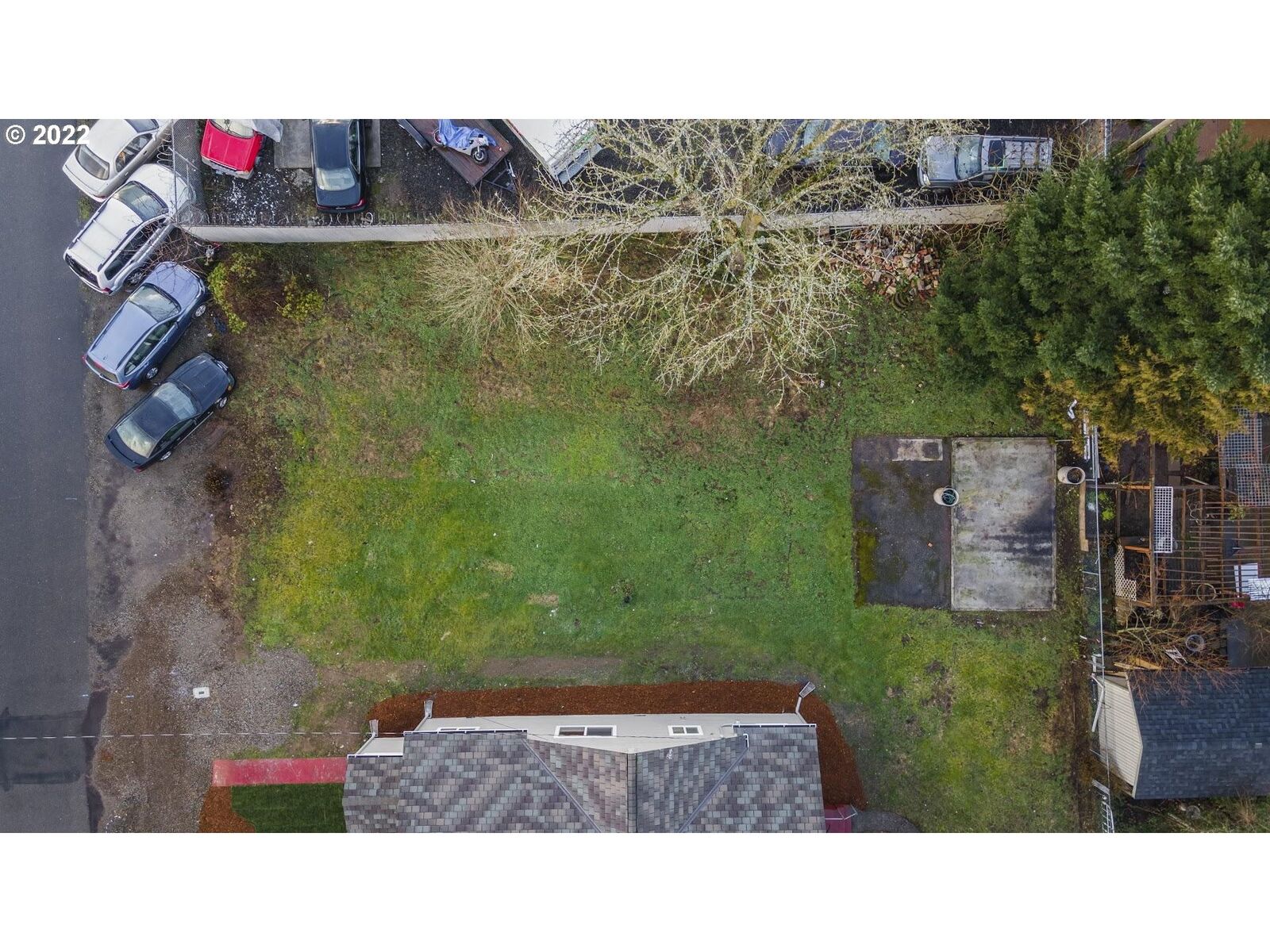 Property Photo: 8219 SE Gray St OR 97086
