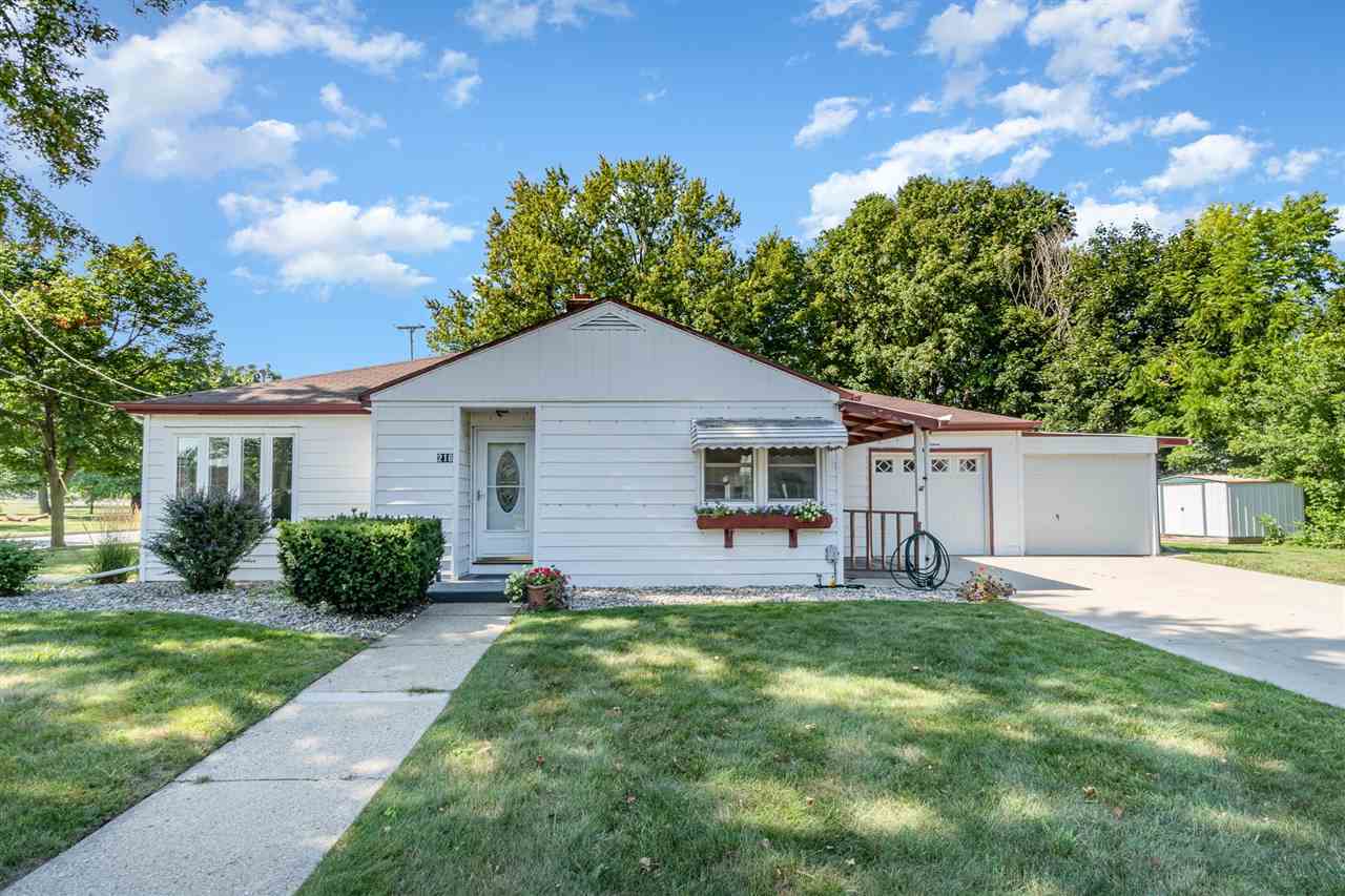 Property Photo:  216 William Street  MI 48640 