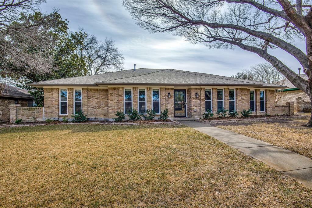 Property Photo:  2804 Meadowbrook Drive  TX 75075 