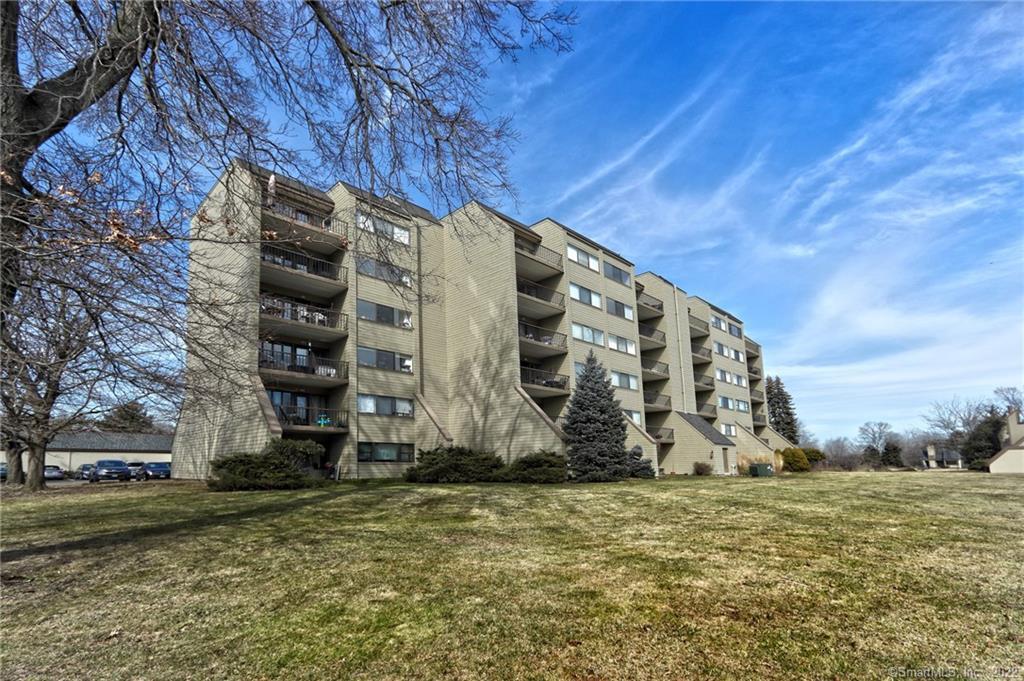 Property Photo: 85 Viscount Drive A52 CT 06460