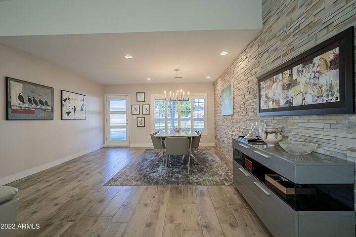 Property Photo:  1313 E Oregon Avenue  AZ 85014 