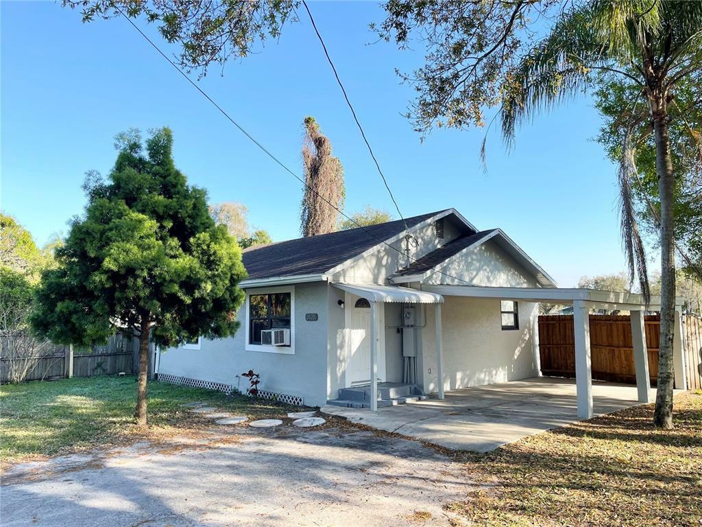 Property Photo:  2020 32nd Avenue E  FL 34208 