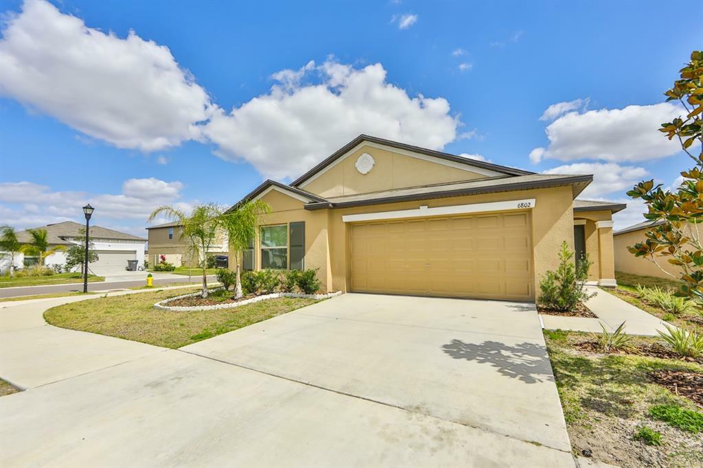 Property Photo:  6802 King Creek Drive  FL 33573 