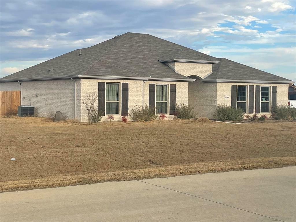 Property Photo:  901 Maxine Drive  TX 75751 