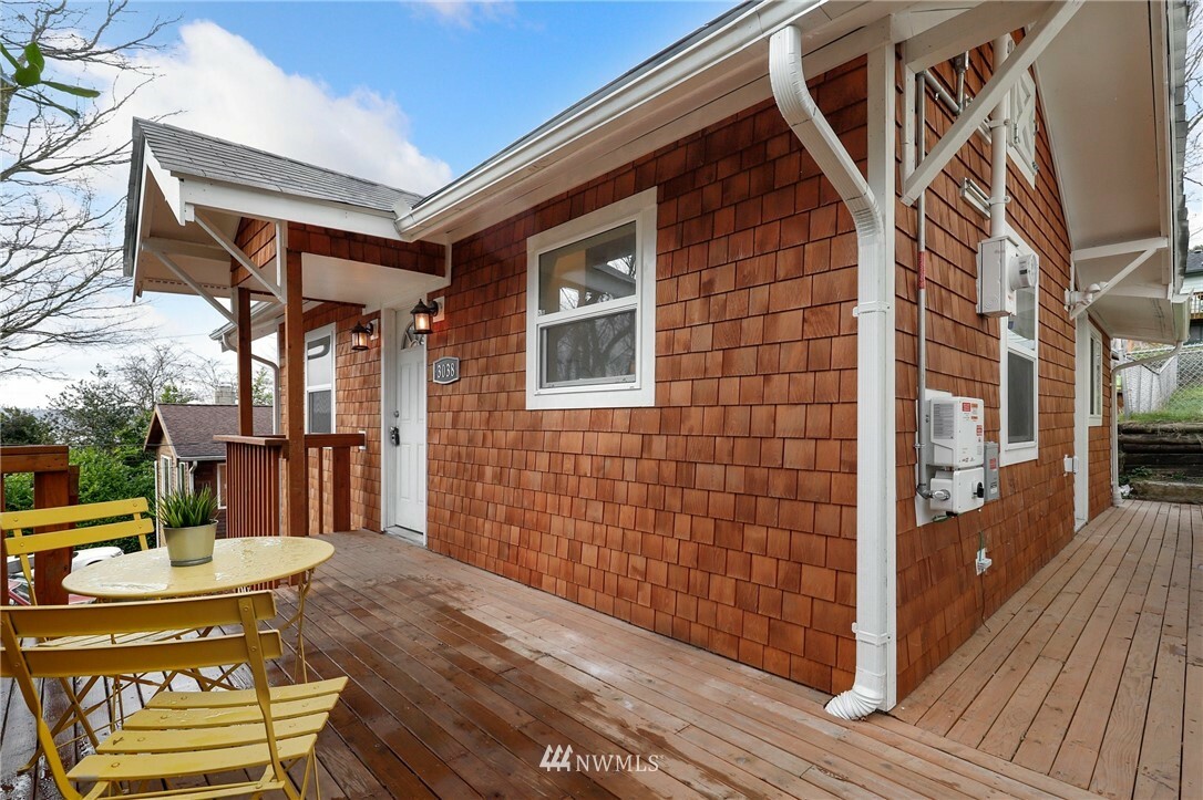 Property Photo:  3038 S Holden Street  WA 98108 