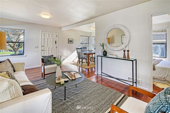 Property Photo: 6533 25th Avenue NW WA 98117