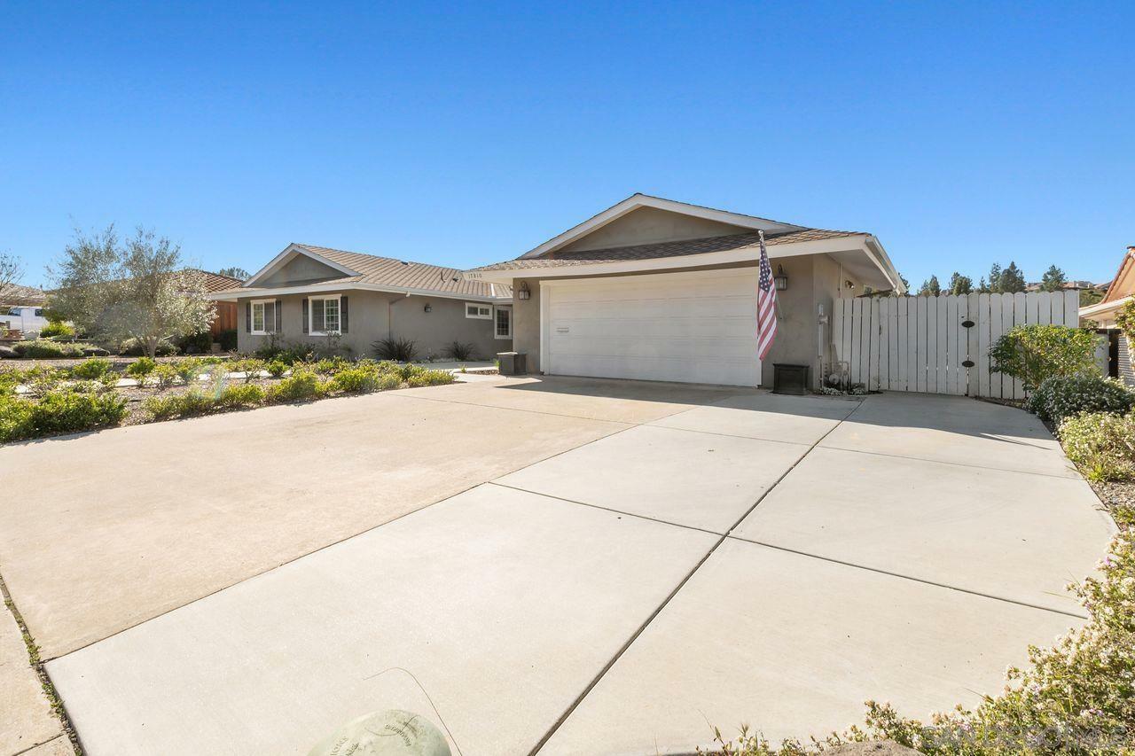 Property Photo: 17810 Via Gracia CA 92128
