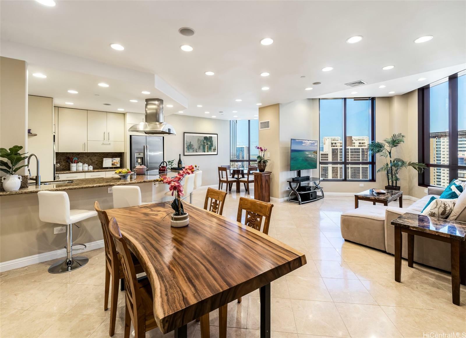 725 Kapiolani Boulevard Ph3703  Honolulu HI 96813 photo