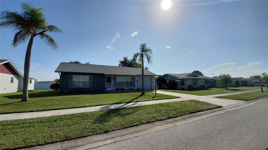 Property Photo:  13535 Martha Avenue  FL 33981 