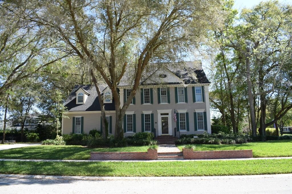 Property Photo: 5608 Killian Path FL 33543