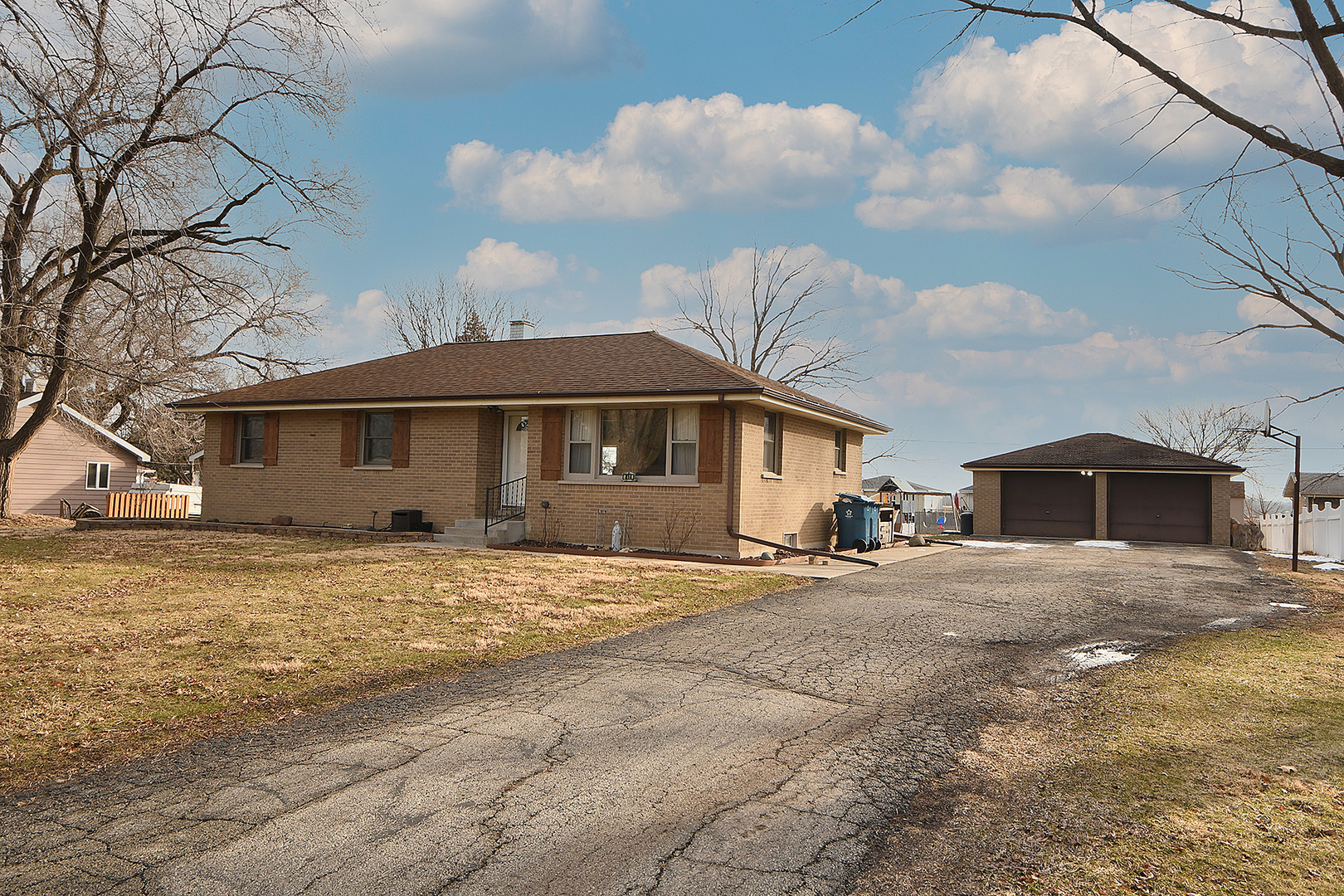 814 Bailey Drive  Shorewood IL 60404 photo