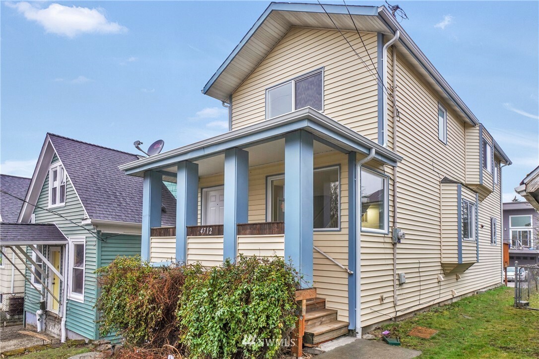 Property Photo: 4712 S Orcas Street WA 98118