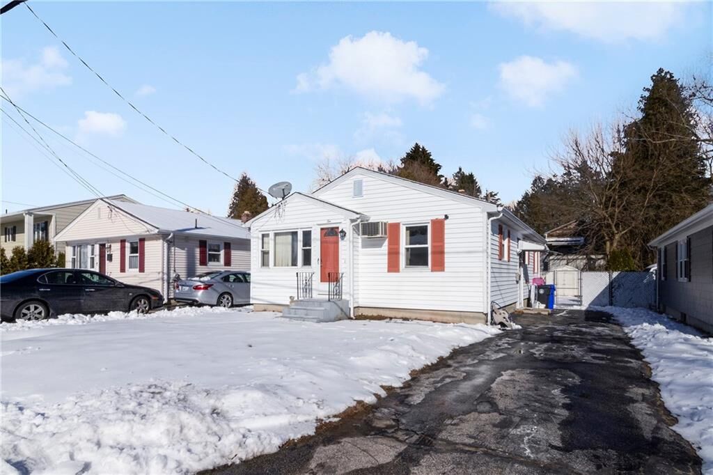 Property Photo:  10 Centredale Av  RI 02911 