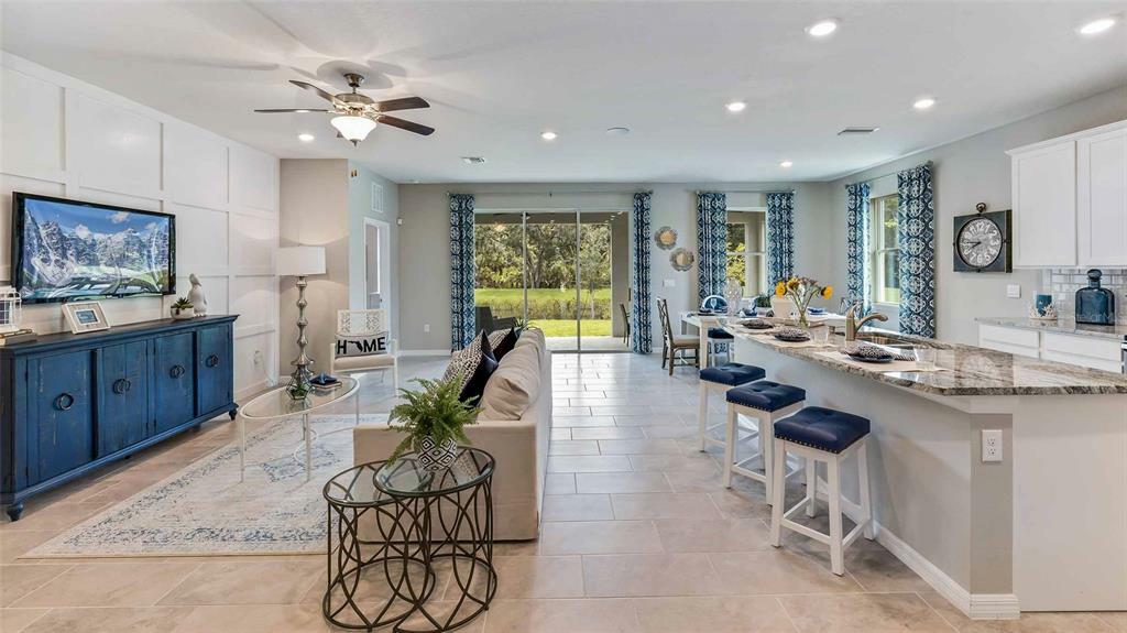 Property Photo: 5747 Woodland Sage Drive FL 34238