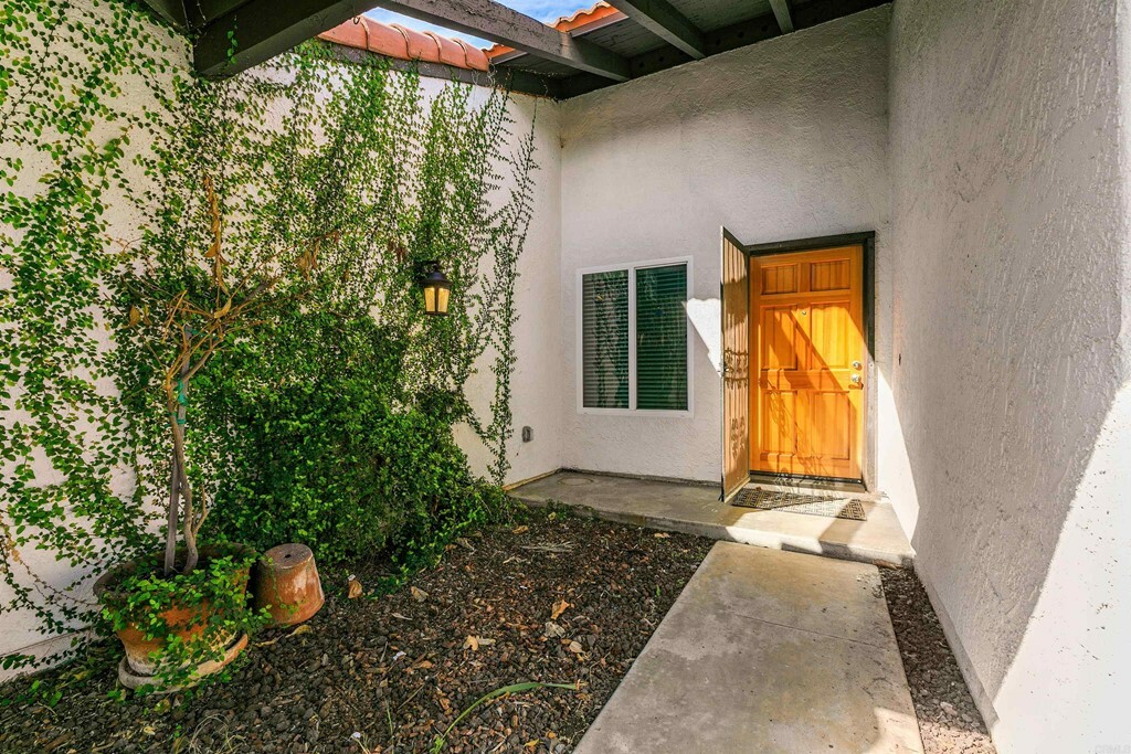 Property Photo:  3108 Levante Str  CA 92009 