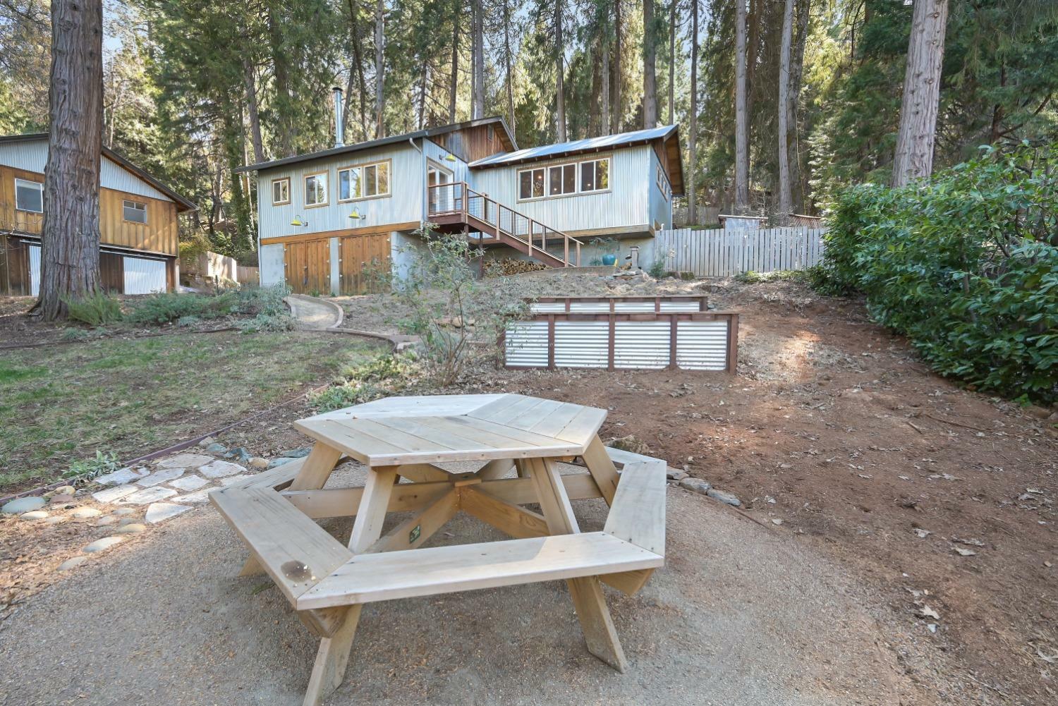 Property Photo: 11367 Tree Top Lane CA 95959