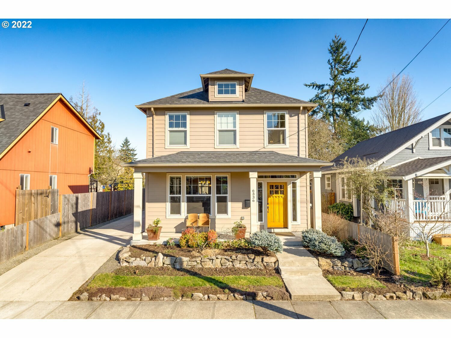 Property Photo:  6336 SE 70th Ave  OR 97206 