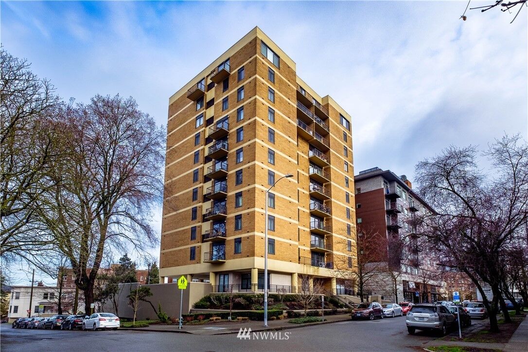 Property Photo: 1300 University Street 3B WA 98101
