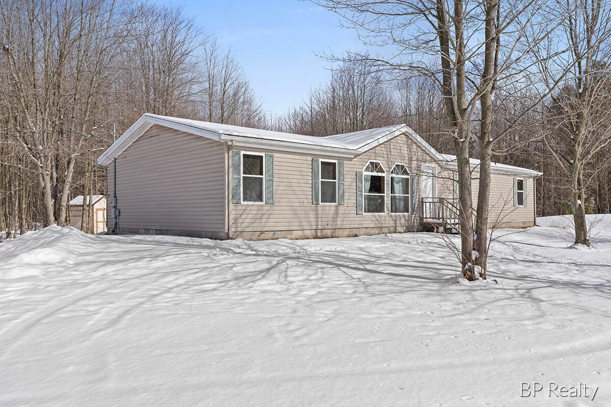 Property Photo:  3825 Automobile Road  MI 49445 