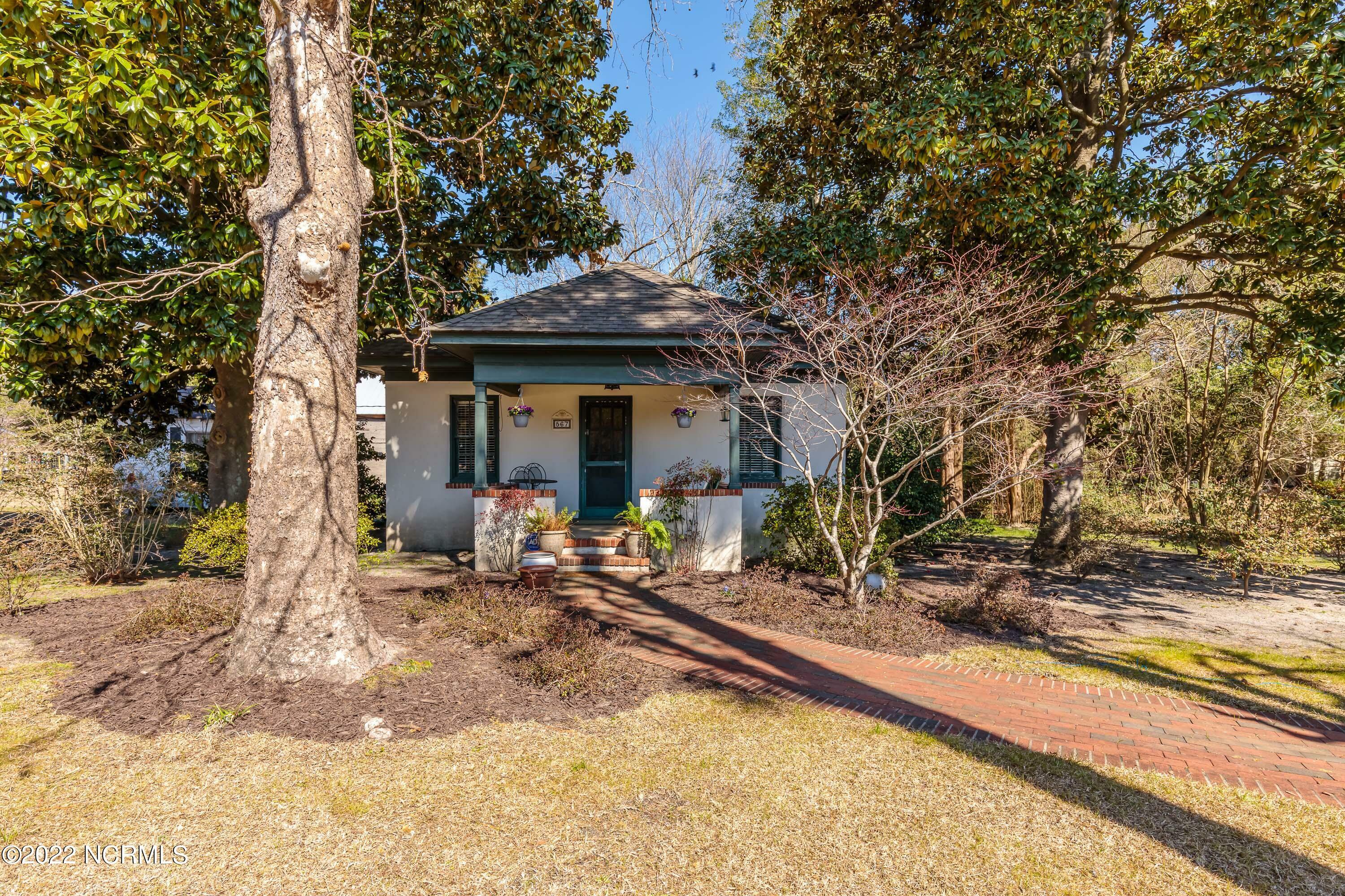 Property Photo:  567 Yadkin Road  NC 28387 