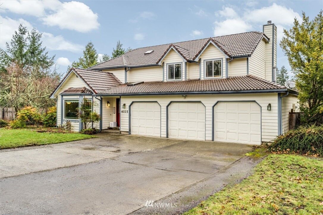 Property Photo: 4035 Indian Summer Drive SE WA 98513